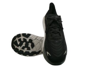 hoka one one arahi 6