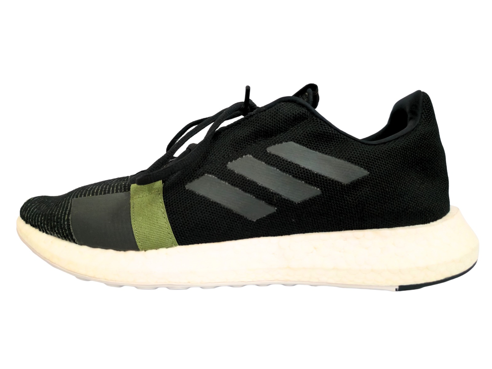 adidas-black-ultra-boost